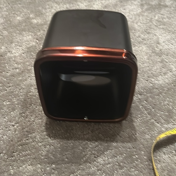 Bronze/copper metal tissue cover - Picture 2 of 2